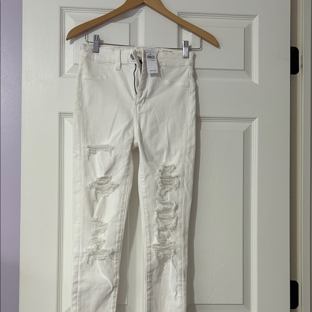 American Eagle Outfitters White Distressed Skinny Jeans Super HiRise NWT